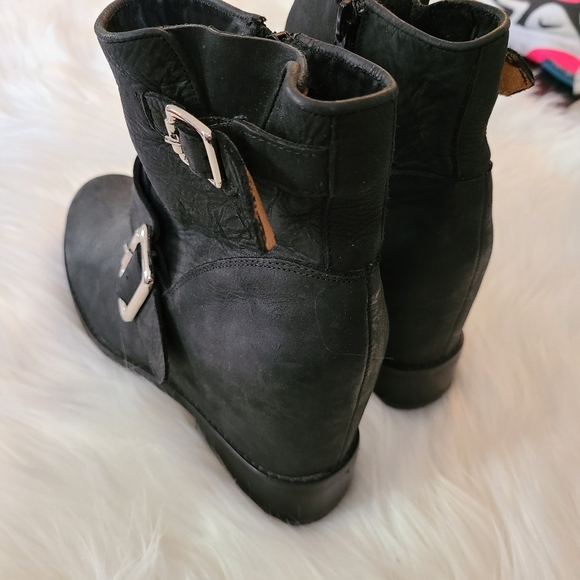 Jeffrey Campbell Willis Hidden Wedge Ankle Boots 📌PRICE IS FIRM📌 - Picture 4 of 11
